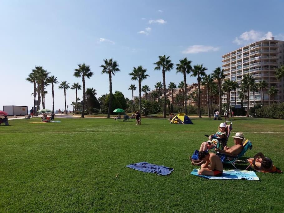 Primera Linea De Playa, Pies En La Arena, Marina D'Or Magic Word El Borseral Buitenkant foto